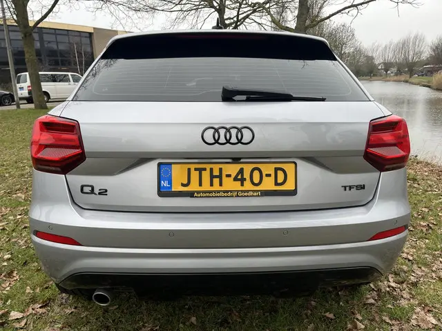 Audi Q2 1.0 30 TFSI 85kW Design 2020 Benzine 5