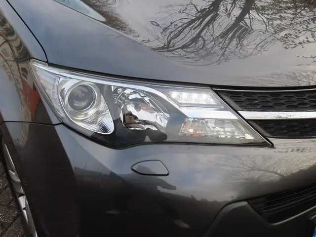 Toyota RAV4 2.0 Style 4WD *Navi *Camera 2015 Benzine 9