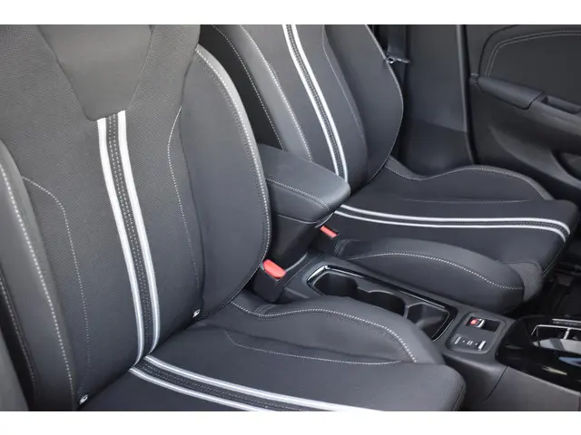 Opel Corsa 1.2 Turbo Hybrid GS 2025 Hybride Benzine 14