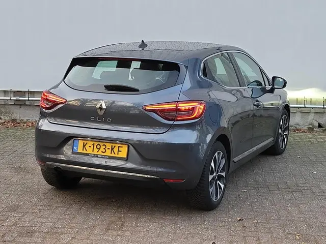 Renault Clio 1.0 TCe Intens 2021 Benzine 3