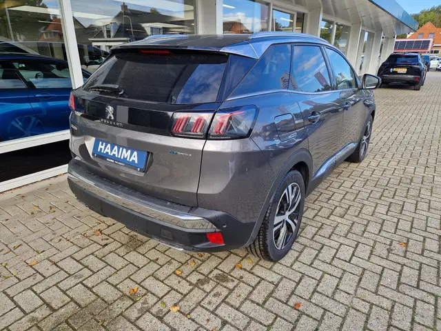 Peugeot 3008 1.6 HYbrid4 300 GT 2023 Hybride Benzine 3