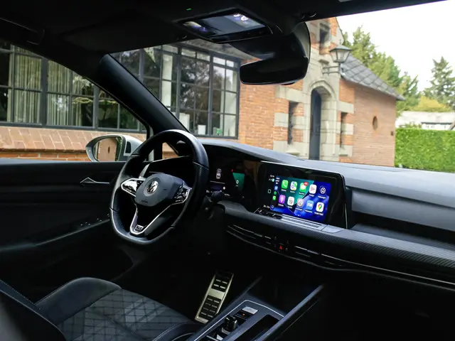 Volkswagen Golf 1.5 eTSI R-Line 2022 Benzine 13