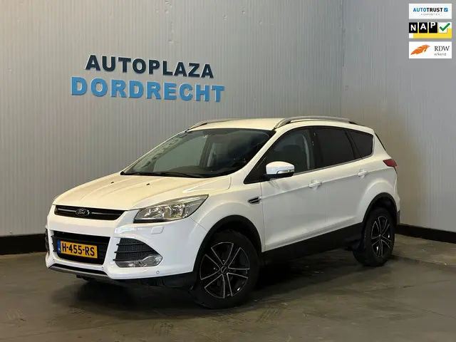 Ford Kuga 1.6 Trend TREKHAAK 2014 Benzine