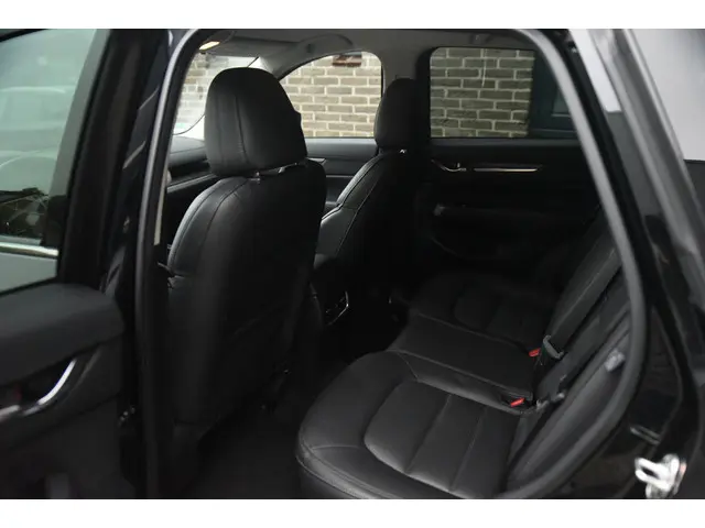 Mazda CX-5 2.5 4WD SkyActiv-G 194 Luxury 2017 Benzine 9