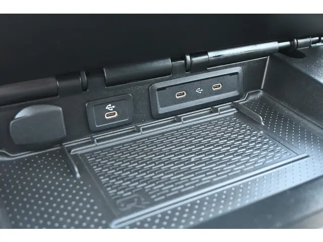 Mercedes-Benz Sprinter 317 CDI L2H2 Pro 2024 Diesel 19