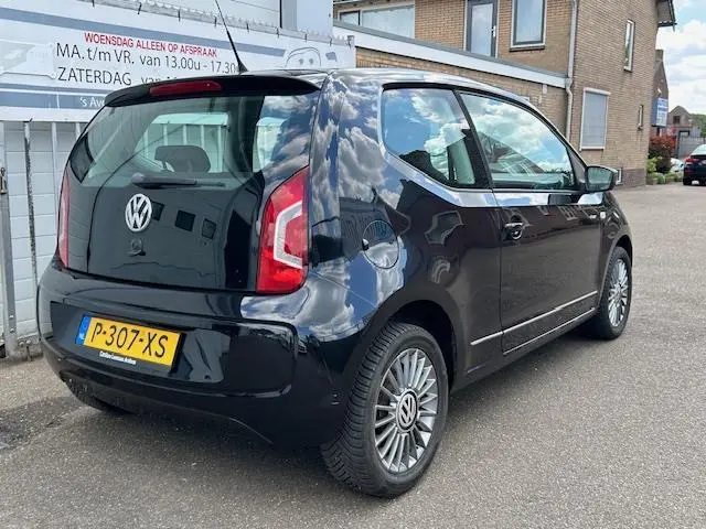 Volkswagen up! 1.0 Move BlueMotion 2013 Benzine 12