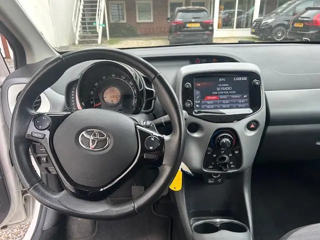 Toyota Aygo 1.0 VVT-i x-play 2020 Benzine 13