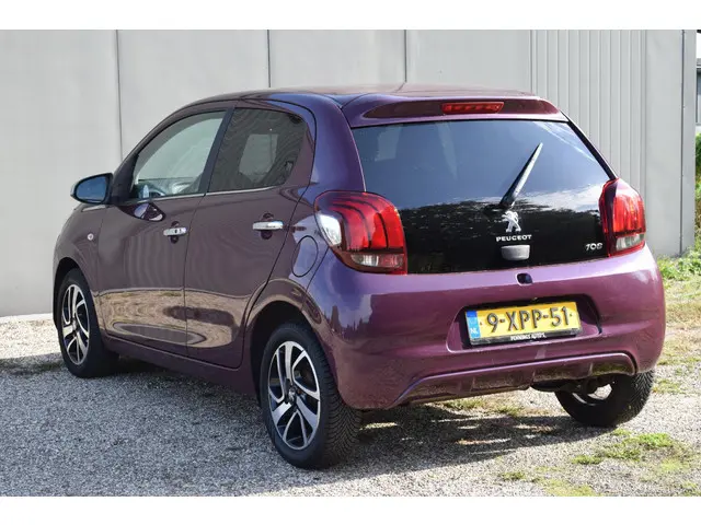 Peugeot 108 1.0 e-VTi Première 2014 Benzine 13