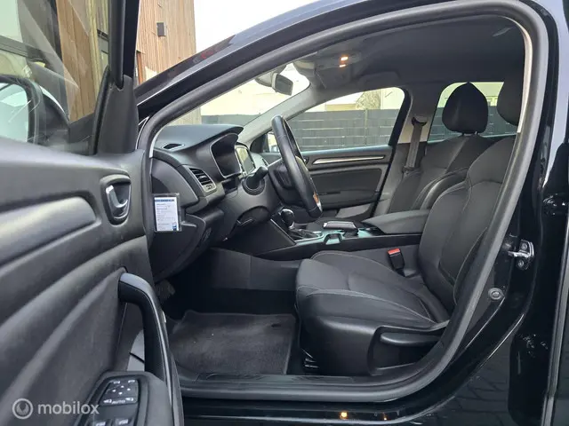 Renault Mégane Estate 1.3 TCe Business Zen 2021 Benzine 9