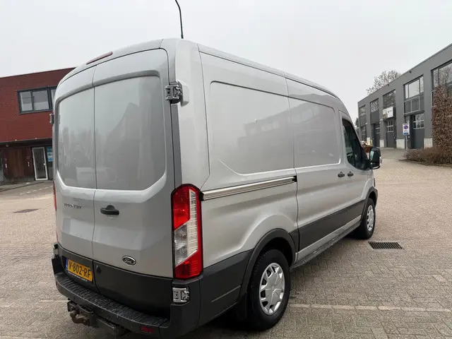 Ford Transit 350 2.0 TDCI L2H2 Trend 2018 Diesel 7