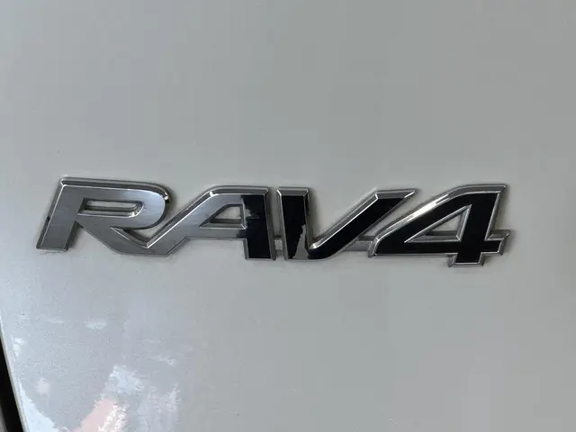 Toyota RAV4 2.5 Hybrid Bi-Tone 2019 Hybride Benzine 18