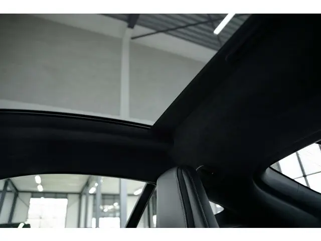 Mercedes-Benz AMG GT 4.0 Premium 2022 Benzine 51