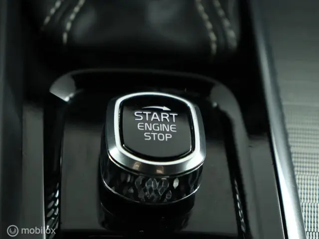 Volvo V60 2.0 T4 R-Design / polestar 211pk 2019 Benzine 18