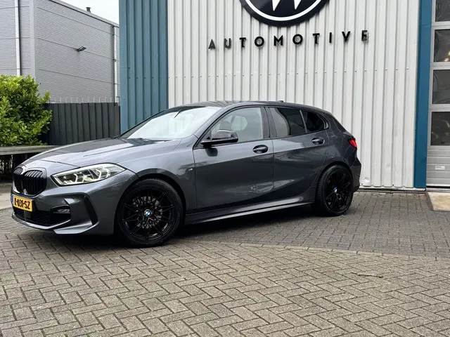 BMW 1 Serie 118d M-Pakket / Virtual / 2019 Diesel 2