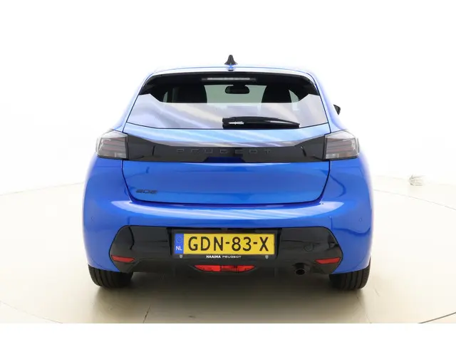 Peugeot 208 PureTech 100 Allure 2024 Benzine 9