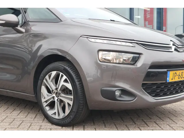 Citroën C4 Picasso 1.2 PureTech Intensive 2016 Benzine 33