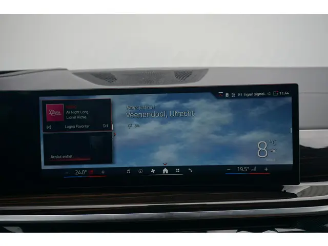 BMW X5 xDrive50e 2025 Hybride Benzine 25