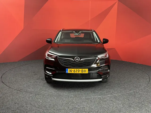 Opel Grandland X 1.2 Turbo Innovation 2019 Benzine 9