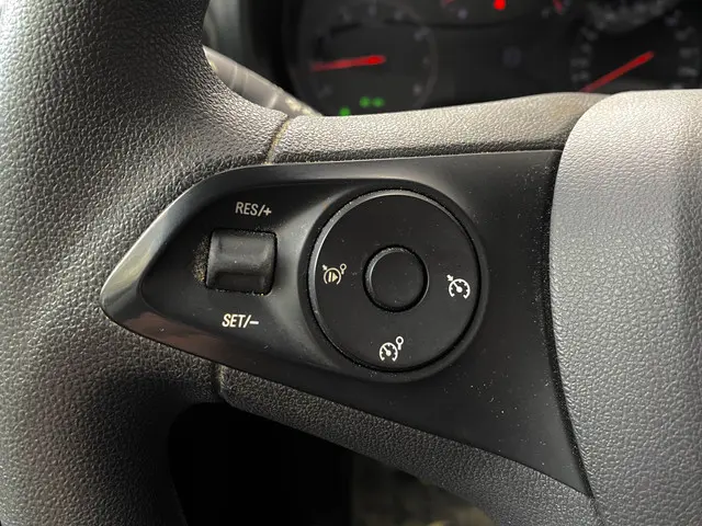 Opel Combo 1.5D L1H1 Edition 2022 Diesel 17