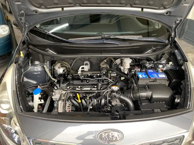 Kia Rio 1.2 CVVT Plus Pack 2012 Benzine 11