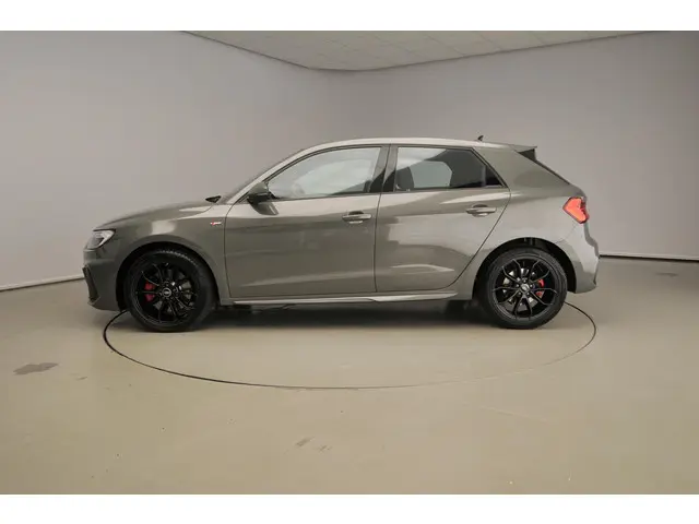 Audi A1 Sportback 35 TFSI S edition 2022 Benzine 2
