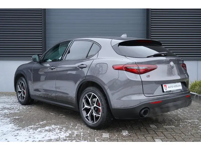Alfa Romeo Stelvio 2.0 T AWD Super 2018 Benzine 13