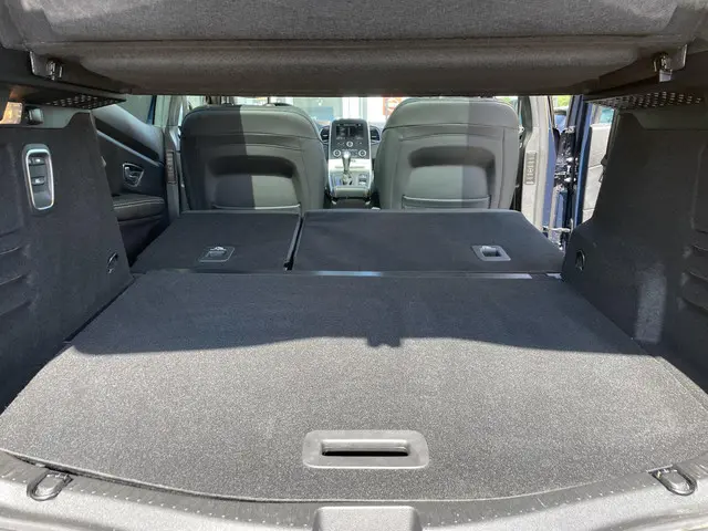 Renault Scénic 1.3 TCe Intens 2021 Benzine 36