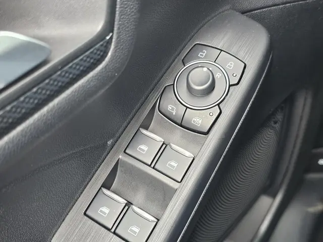 Ford Kuga 2.5 PHEV ST-Line X 2024 Hybride Benzine 19