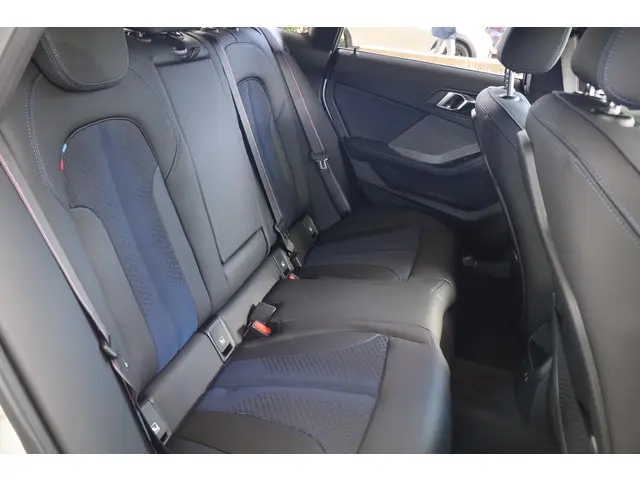 BMW 2 Serie Gran Coupé 218i High Executive 2025 Benzine 8