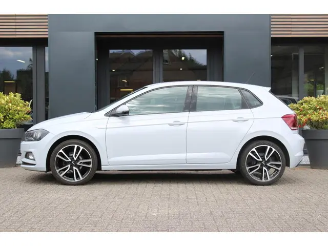 Volkswagen Polo 1.0 TSI 95pk Comfortline 2020 Benzine 2