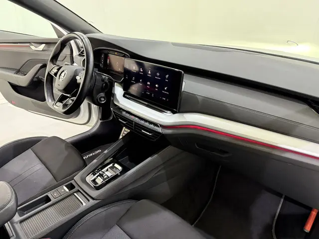 Škoda Octavia Combi 1.0 TSI MHEV Sport Aut7 2021 Benzine 32