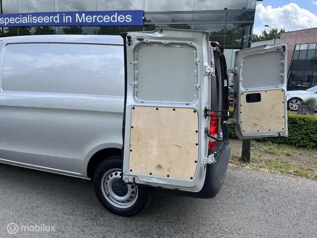 Mercedes-Benz Vito Bestel 116 CDI Lang 2023 Diesel 9