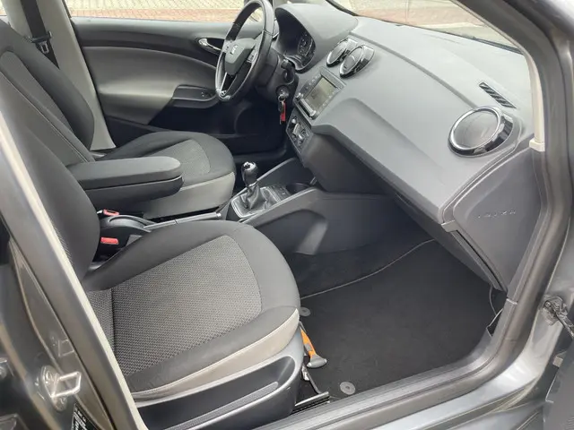 SEAT Ibiza ST 1.0 EcoTSI Style Con 2016 Benzine 19