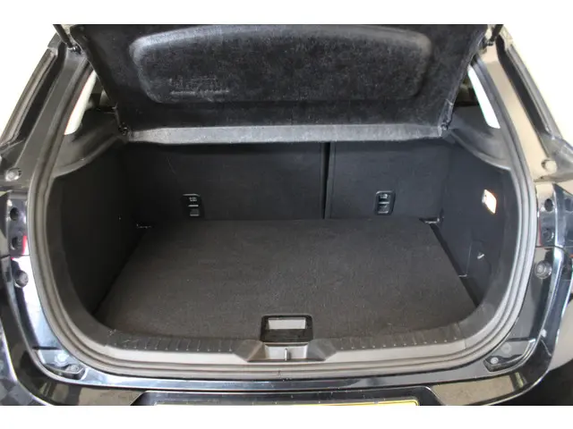 Mazda CX-3 2.0 SkyActiv-G 120 GT-M 2015 Benzine 19