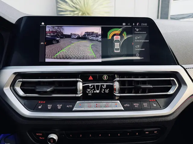 BMW 3 Serie 330e High Executive 2020 Hybride Benzine 11