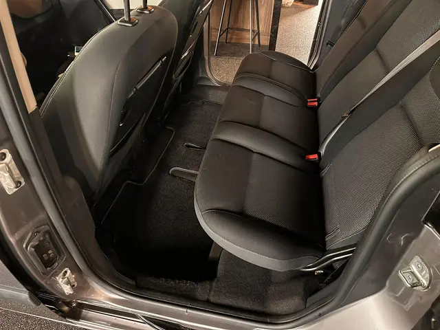 Renault Kangoo Family - 1.2 TCe Limited 2014 Benzine 16