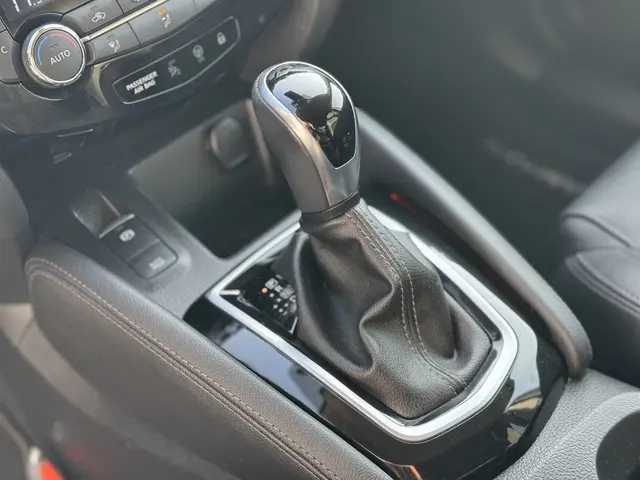 Nissan QASHQAI 1.3 DIG-T Tekna 2020 Benzine 33