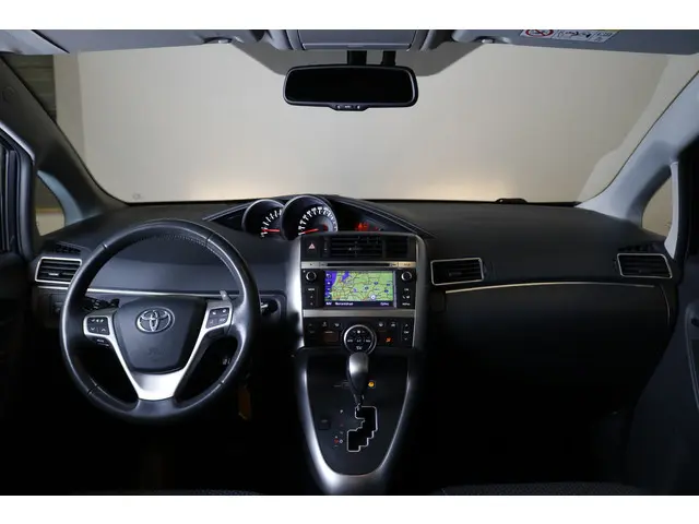 Toyota Verso 1.8 VVT-i Business 2013 Benzine 21