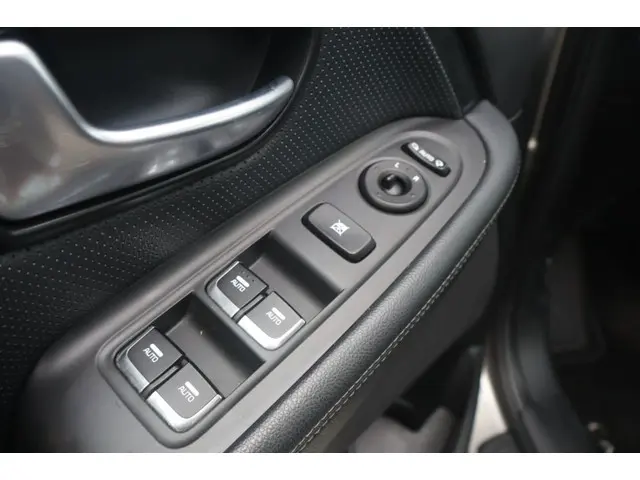 Kia Carens 1.6 GDi ExecutiveLine 2015 Benzine 16