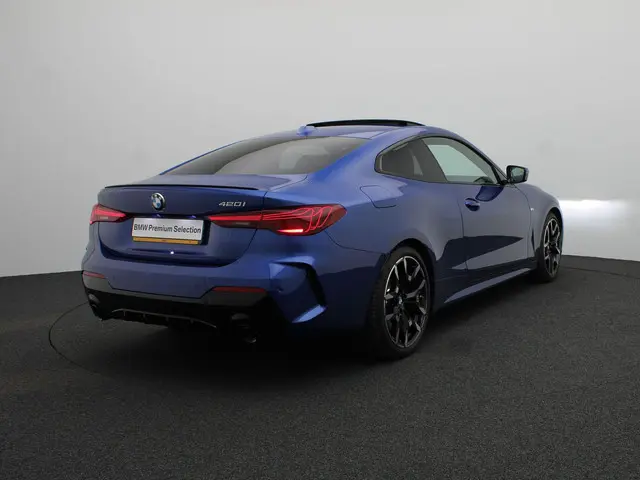 BMW 4 Serie Coupé 420i 2025 Benzine 2