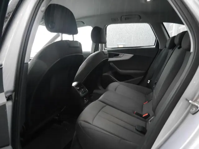 Audi A4 Avant 1.4 TFSI Pro Line 2016 Benzine 9