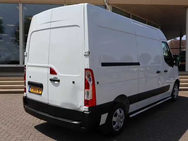 Nissan NV400 2.3 DCI L2H2 OPTIMA 2017 Diesel 2