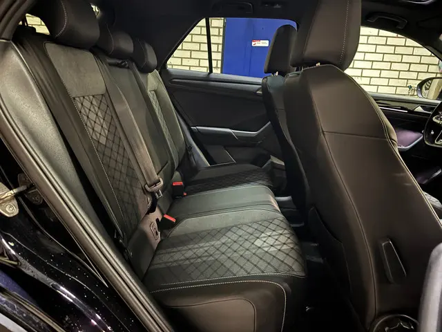 Volkswagen T-Roc 2.0 TSI 4Motion R-Line 2023 Benzine 16