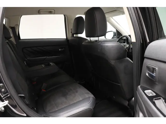 Mitsubishi Outlander 2.4 PHEV Pure 2019 Hybride Benzine 9