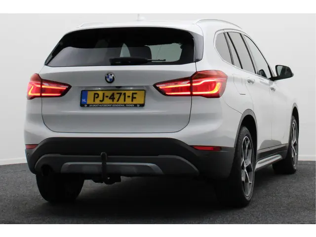 BMW X1 sDrive18i High Executive Automaat 2017 Benzine 19