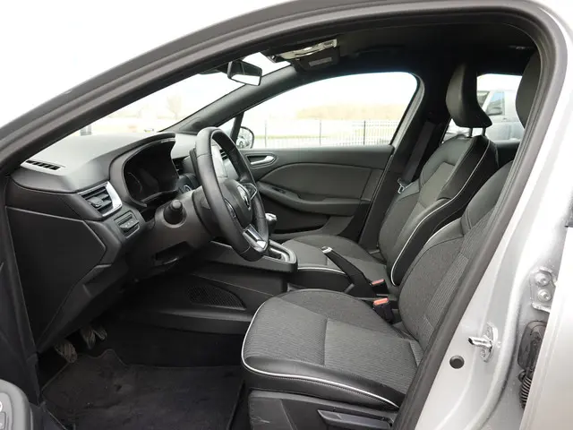 Renault Clio 1.0 TCe 90PK Intens 2022 Benzine 5