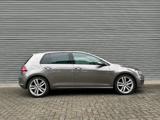 Volkswagen Golf 1.4 TSI ACT Highline R-LINE 2014 Benzine 4