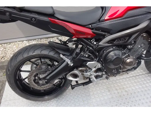 Yamaha TRACER 900 ABS 2015 Benzine 10