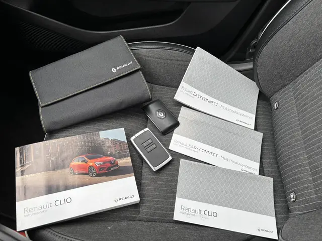 Renault Clio 1.0 TCe Intens 2021 Benzine 10