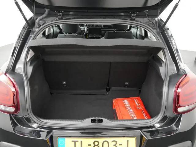 Citroën C3 1.2 PureTech Shine 2018 Benzine 9